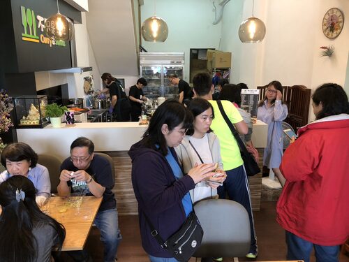 不只是沙拉 Curry&Salads 輕食專賣店 品牌形象