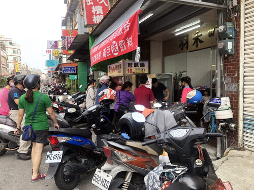 陳記 1358辣脆腸 品牌形象