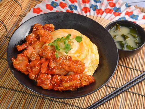 五國真湯 懷石陶阪燒、牛肉壽喜飯、讚岐烏龍麵、麻婆豆腐 產品介紹