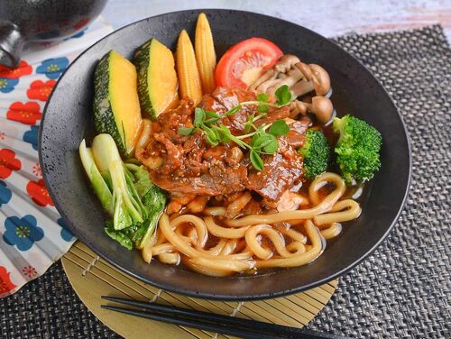 五國真湯 懷石陶阪燒、牛肉壽喜飯、讚岐烏龍麵、麻婆豆腐 產品介紹