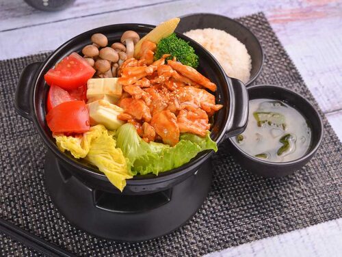 五國真湯 懷石陶阪燒、牛肉壽喜飯、讚岐烏龍麵、麻婆豆腐 產品介紹