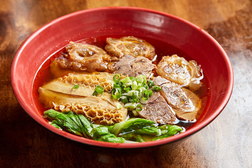 靖媽廚房 冠軍紅燒牛肉麵 產品介紹