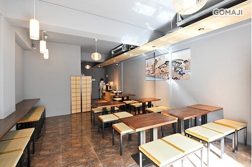 關八部屋 咖哩/日式飯類/揚物/陶板燒 品牌形象