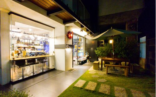 新銳咖啡 - 深夜咖啡第一品牌 品牌形象