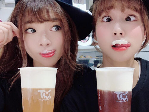 Tea Water 茶水格格 波本香草奶蓋/水果茶專門店 品牌形象