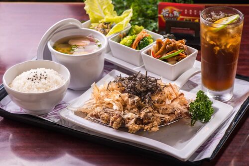 茶自點複合式餐飲 產品介紹