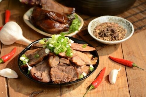 就是呷魯肉飯 產品介紹