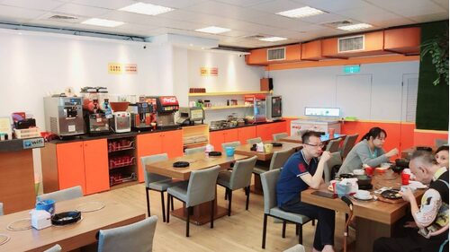 桔桔鍋複合式餐飲 品牌形象