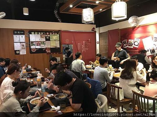 匠骰子牛麻辣麵 品牌形象