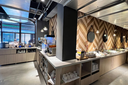 野宴燒肉餐酒館 (全新三代店) 品牌形象