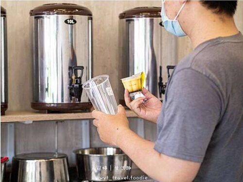 羽鴻鮮奶茶 品牌形象