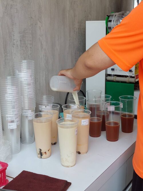 羽鴻鮮奶茶 品牌形象