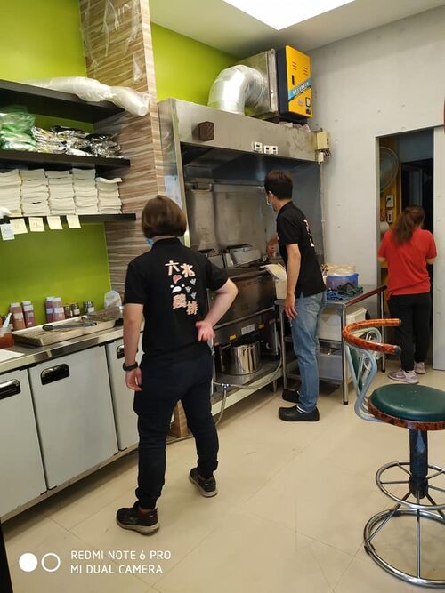 六兆雞排 品牌形象