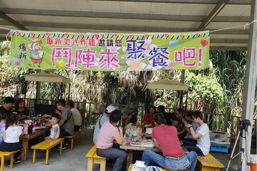 爆新連鎖餐飲美式炸雞 品牌形象