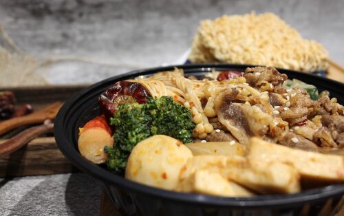 嗜麻殿 麻辣炒乾鍋 產品介紹