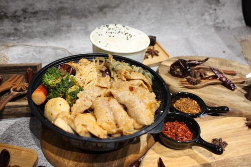 嗜麻殿 麻辣炒乾鍋 產品介紹