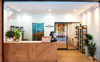 易百分肉蛋吐司早餐店 品牌形象