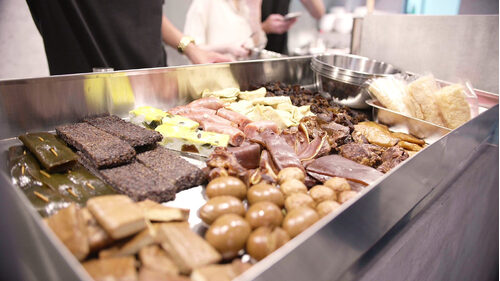 鼎-現炒榨菜肉絲麵 產品介紹