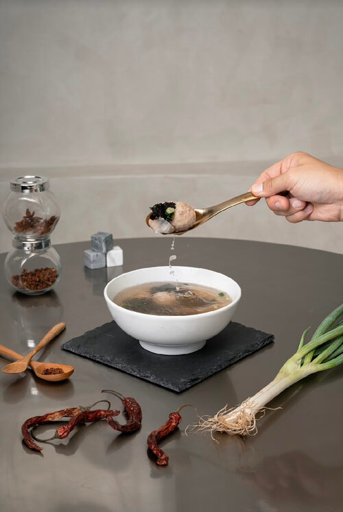 鼎-現炒榨菜肉絲麵 產品介紹