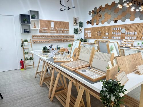 銀47 純銀飾品水晶專賣店 品牌形象