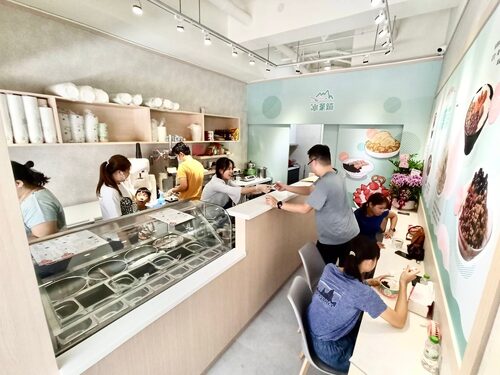 冰菓蹦 豆花｜仙草｜甜品｜雪花冰專賣店 品牌形象