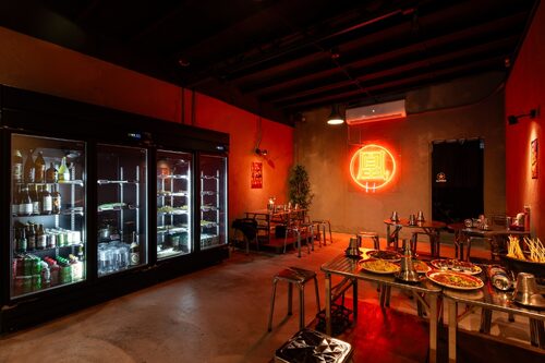 凰饗串串香 品牌形象