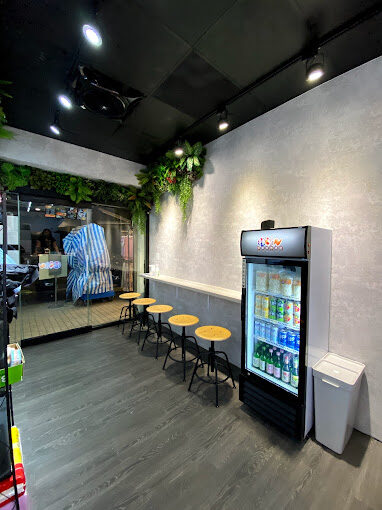 韓雞飢韓式炸雞專賣店 品牌形象