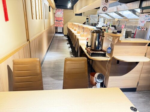 臥龍拉麵 品牌形象