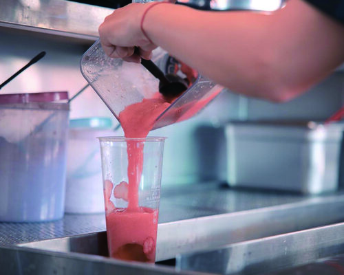 慕春職人茶飲 品牌形象