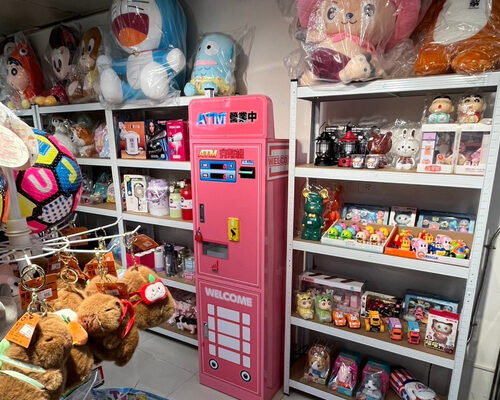 兔兔(TWO&TWO)彈珠店 品牌形象