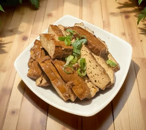 老福家常牛肉麵 雞白湯拉麵 產品介紹