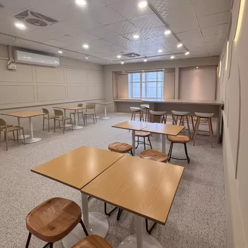 早到晚到 品牌形象