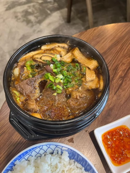 吾春牛肉麵